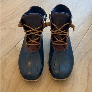 Navy and brown Sperry Saltwater Leather Duck Boots